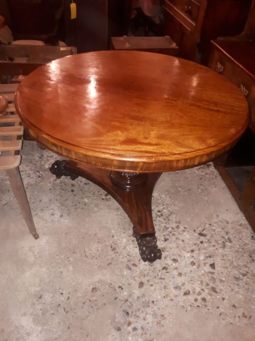 Good Early Victorian Mahogany Pedestal Breakfast Table.