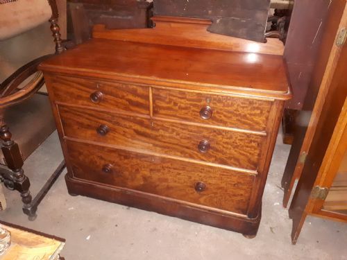 Victorian Chest of 2s+2l Drawers