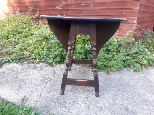Early 20th Century Small "Butterfly Wing" Drop Flap Occasional Table