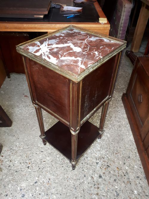 19TH CENTURY BRASS MOUNTED MAHOGANY BEDSIDE CABINET - ADDITIONAL PHOTO 2