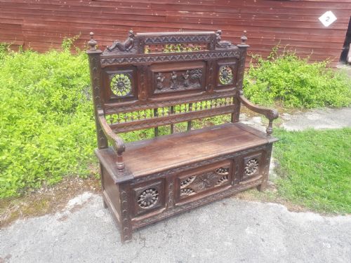 Late 19th Century Carved Hall Seat