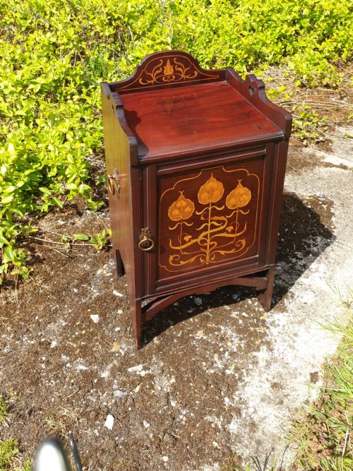 Late Victorian Inlaid Mahogany Cabinet.