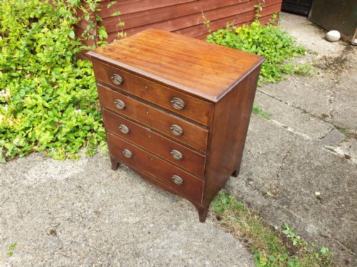 Small Mahogany Chest of 4 Drawers