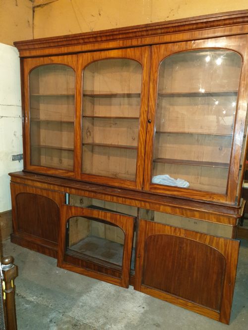 Large Victorian Mahogany Library Bookcase with Sliding Doors