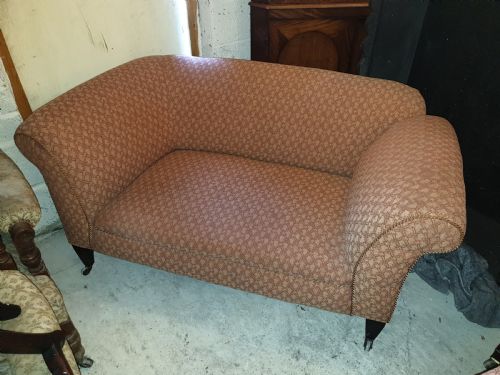 Small Drop Arm Country Cottage Sofa