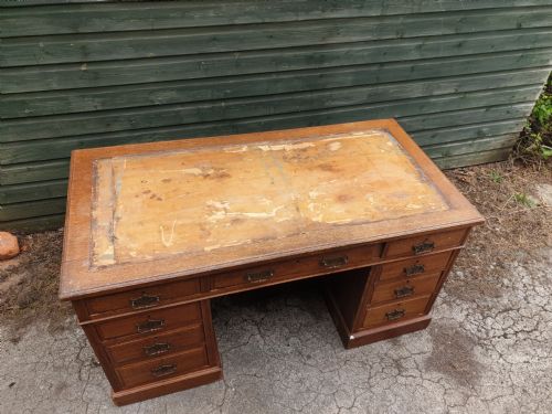 Late Victorian Oak Kneehole Pedestal Desk. 
