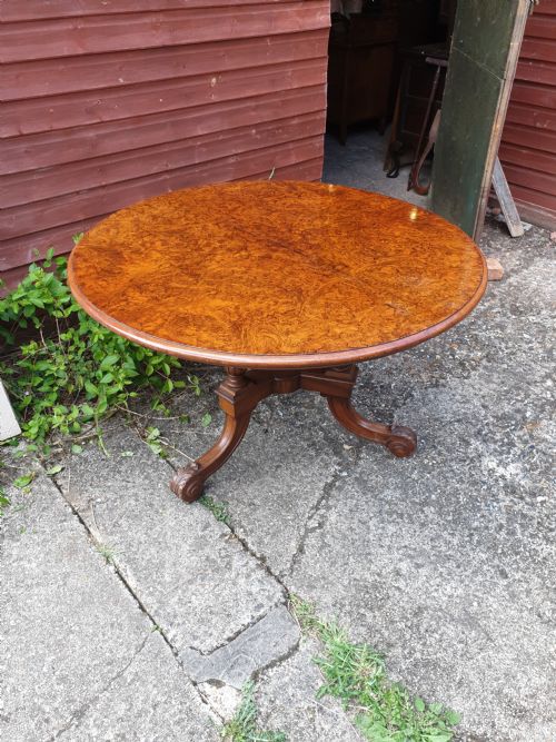 Mid Victorian Walnut Circular Centre Table.
