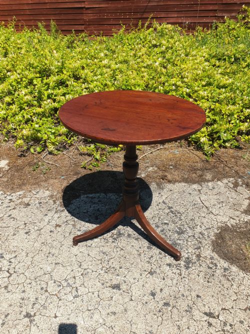 Early 19th Century Oak Tripod Pedestal Occasional Table.
