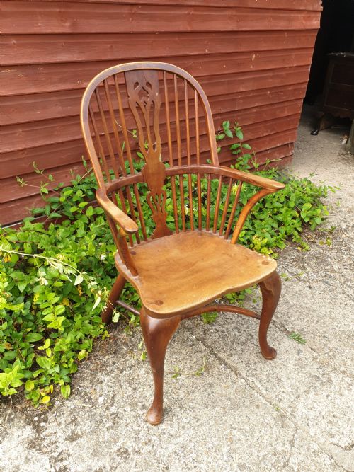 Windsor Yew Wood Splat Back Armchair.