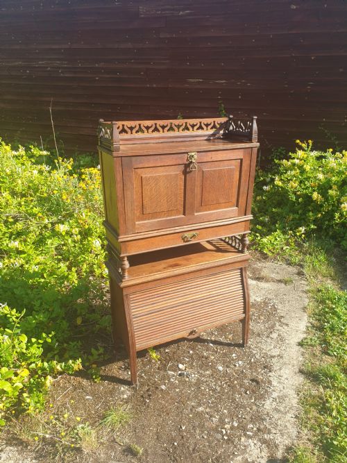 Late Victorian Oak Bureau Cabinet
