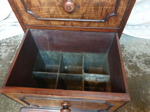 UNUSUAL EARLY 19TH CENTURY MAHOGANY WINE COOLER - ADDITIONAL PHOTO 3