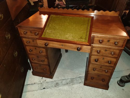 Mid 19th Century Kneehole Pedestal Desk.