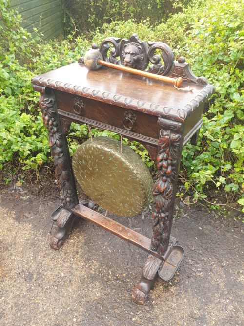 Unusual Victorian Carved Oak Hall Dinner Gong.