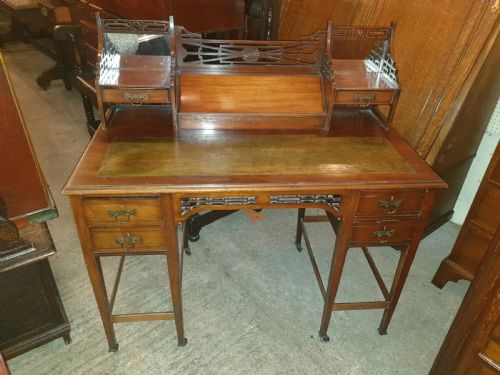 Late Victorian Mahogany Ladys Writing Desk
