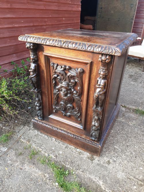 Large Victorian Oak Country House Pedestal Cupboard.