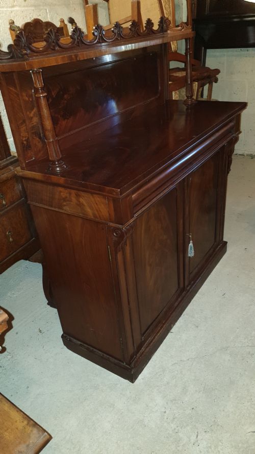 Regency Mahogany 2 Door Side Cabinet.