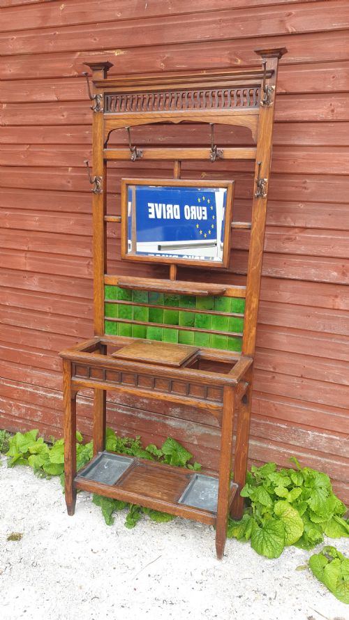 Late Victorian Oak Arts and Crafts Hallstand.