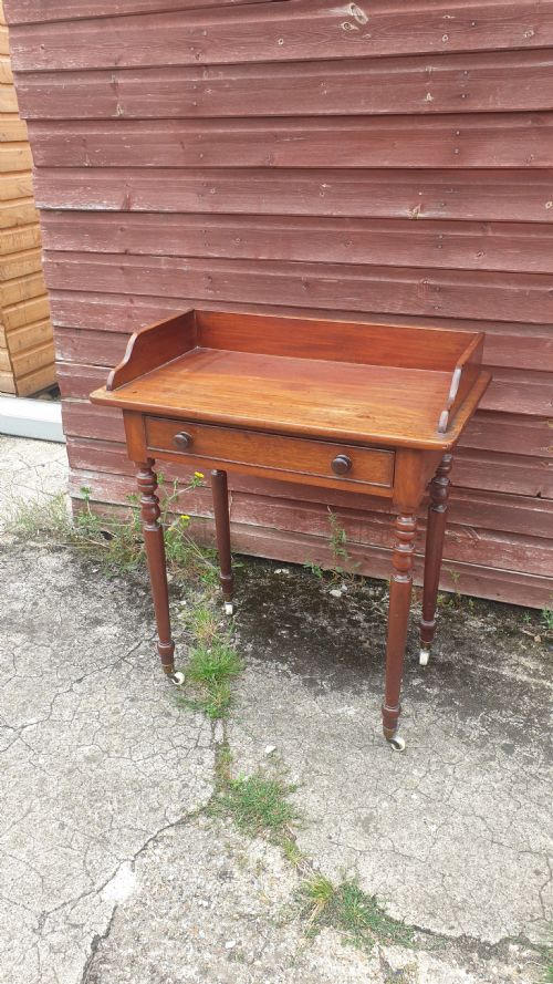 Mid Victorian Mahogany Single Drawer Side Table.