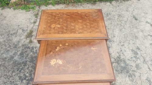 NEST OF 3 PARQUETRY INLAID TABLES - ADDITIONAL PHOTO 3