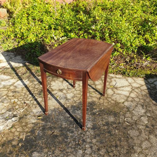 Georgian Mahogany Pembroke Table