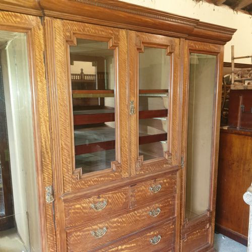 EDWARDIAN SATINWOOD TRIPLE WARDROBE - ADDITIONAL PHOTO 4