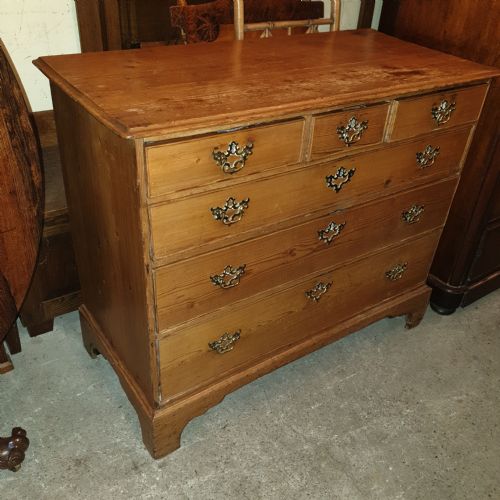 Georgian Pine Chest of Drawers