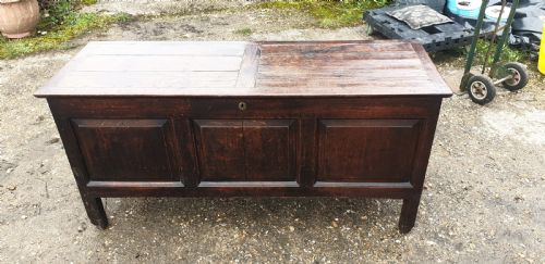 Large Late Georgian Panelled Oak Coffer.