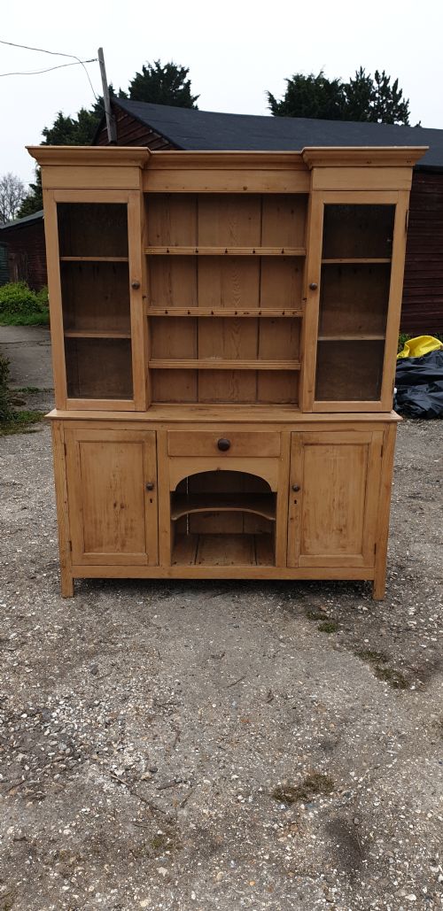 Early Victorian Welsh Pine Kitchen Dresser