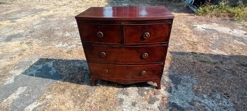 Regency Mahogany Bow Front Chest of Drawers.