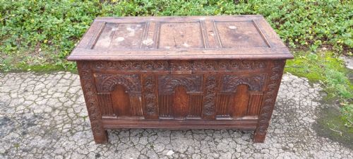 EARLY 18TH CARVED OAK COFFER - ADDITIONAL PHOTO 2