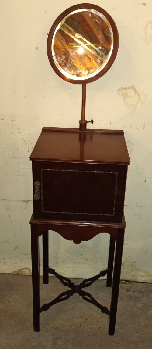 Waring & Gillow Mahogany Adjustable Shaving Stand.