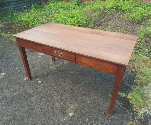Good Solid Oak Farmhouse Kitchen Table.