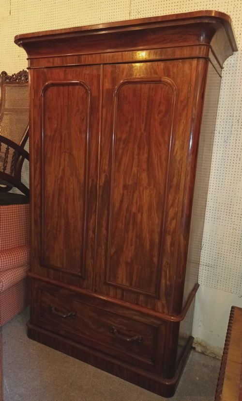 Large Mid Victorian Mahogany 2 Door Hanging Wardrobe.