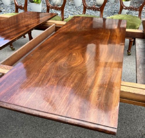 REGENCY MAHOGANY 3 LEAF EXTENDING DINING TABLE - ADDITIONAL PHOTO 6