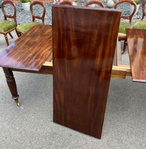REGENCY MAHOGANY 3 LEAF EXTENDING DINING TABLE - ADDITIONAL PHOTO 7
