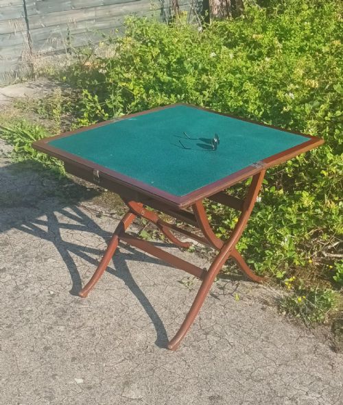 CAMPAIGN STYLE FOLDING GAMES TABLE - ADDITIONAL PHOTO 9