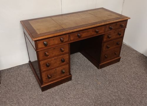 Mid 19th Century Mahogany Free Standing Pedestal Desk.