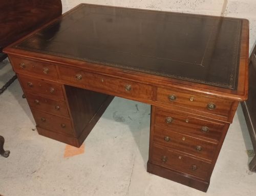 Good Regency Mahogany Pedestal Partners Desk.