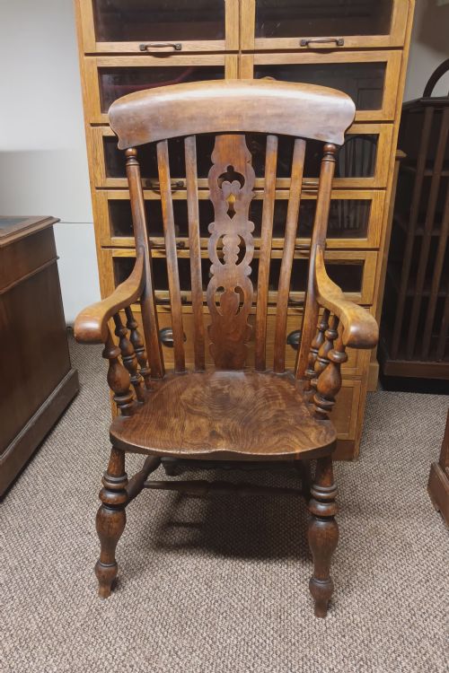 EXTRA LARGE VICTORIAN WINDSOR ARMCHAIR - ADDITIONAL PHOTO 1