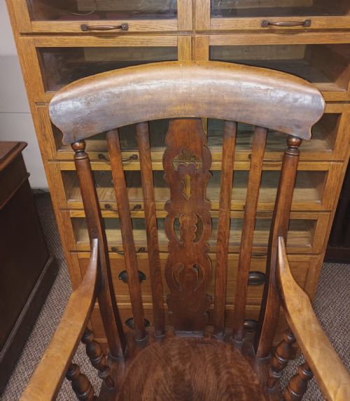 EXTRA LARGE VICTORIAN WINDSOR ARMCHAIR - ADDITIONAL PHOTO 3