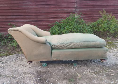 Large Country House Upholstered Daybed.