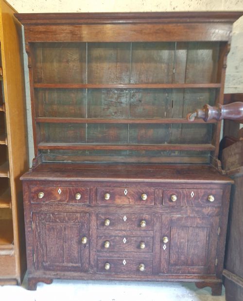 EARLY 19TH CENTURY OAK 2 PART WELSH DRESSER - ADDITIONAL PHOTO 4