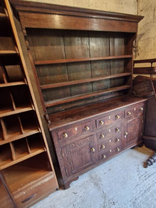 EARLY 19TH CENTURY OAK 2 PART WELSH DRESSER - ADDITIONAL PHOTO 9