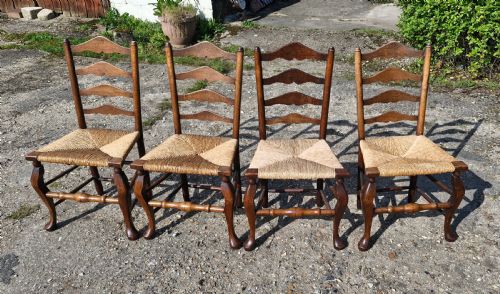Set of 4 Oak Farmhouse Rush Seat Kitchen Chairs.