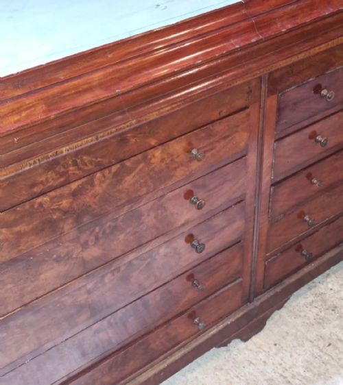 LARGE MID 19TH CENTURY MAHOGANY BOOKCASE CABINET - ADDITIONAL PHOTO 12
