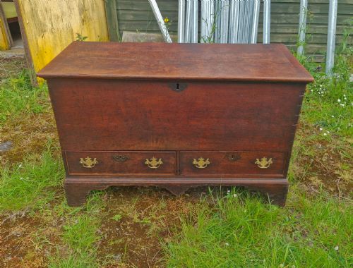 Georgian Oak 2 Drawer Mule Chest.