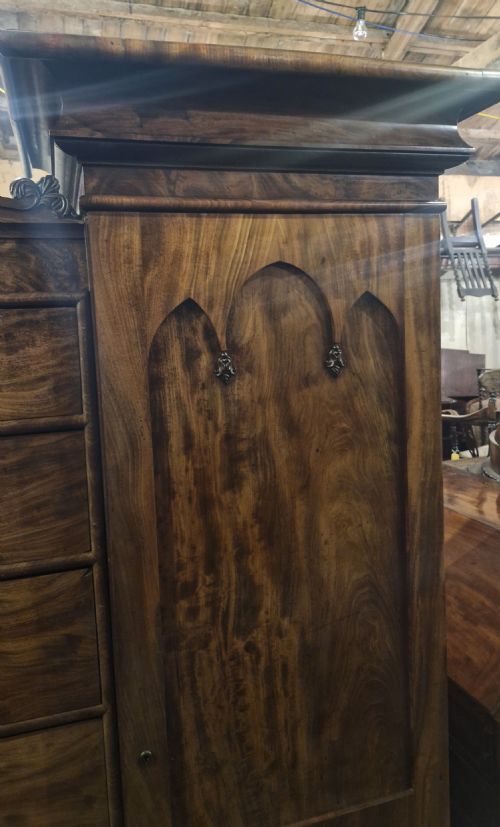 GOOD EARLY VICTORIAN MAHOGANY SENTRY BOX COMBINATION WARDROBE - ADDITIONAL PHOTO 5