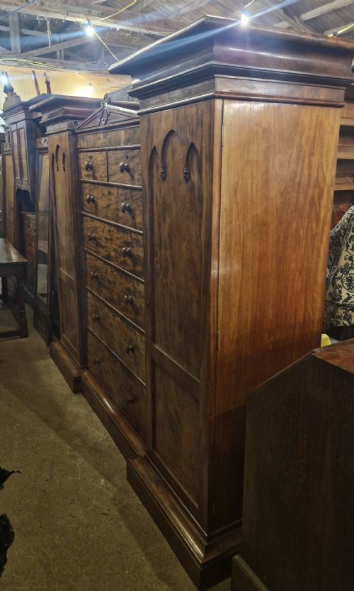GOOD EARLY VICTORIAN MAHOGANY SENTRY BOX COMBINATION WARDROBE - ADDITIONAL PHOTO 12