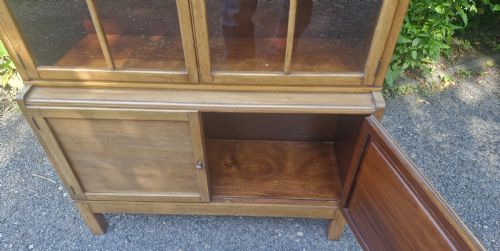 MAHOGANY 3 SECTION MINTY STYLE SECTIONAL BOOKCASE - ADDITIONAL PHOTO 1
