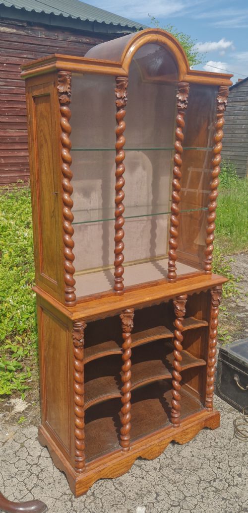 OAK 2 PART DISPLAY CABINET - ADDITIONAL PHOTO 5